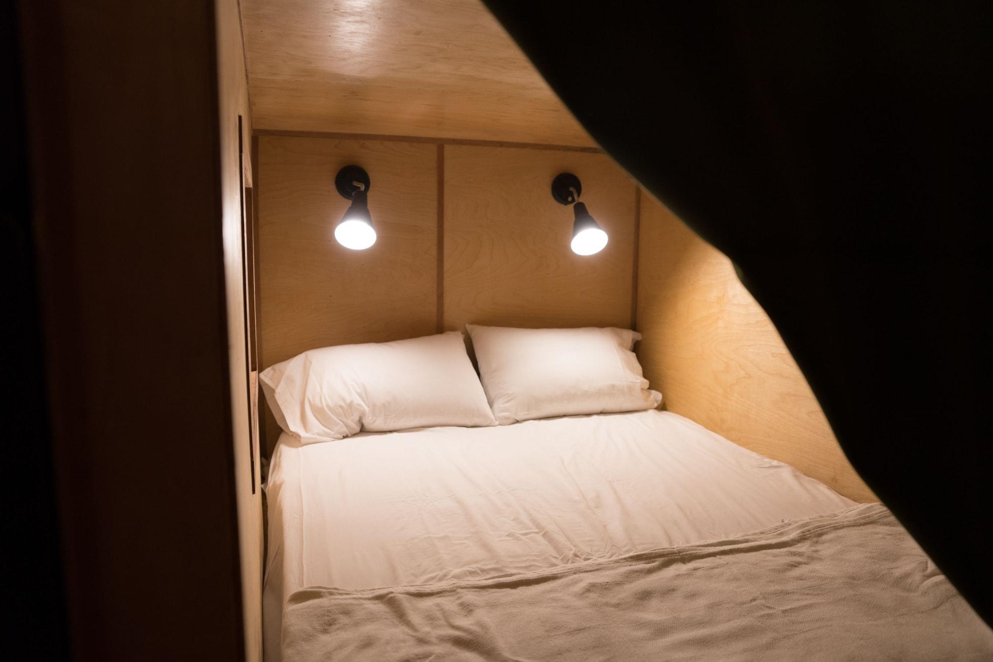Hostel Du Nord 杜鲁斯 外观 照片
